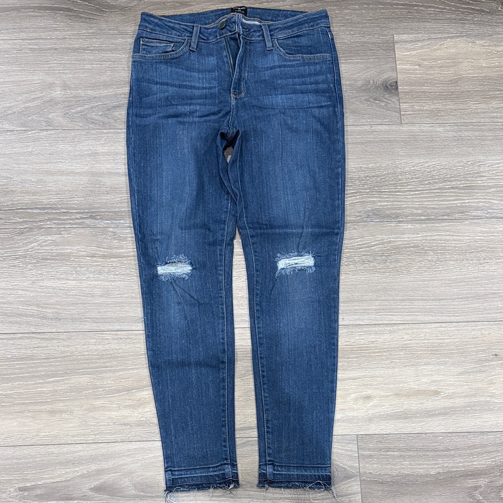 Just Black Denim, lightly distressed Women's Blue Jeans, size 30